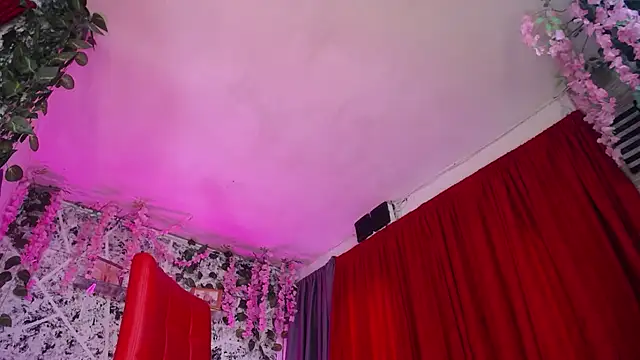 hornytsblonde online show from 06/03/26, 02:33
