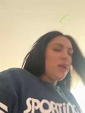 MeghanXO online show from 10/28/25, 01:58