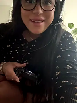 MeghanXO online show from 11/26/25, 02:51