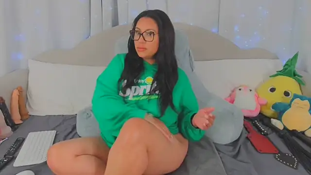 MeghanXO online show from 05/19/26, 02:12