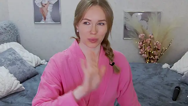 Veronika Mitchel online show from 02/20/25, 05:51