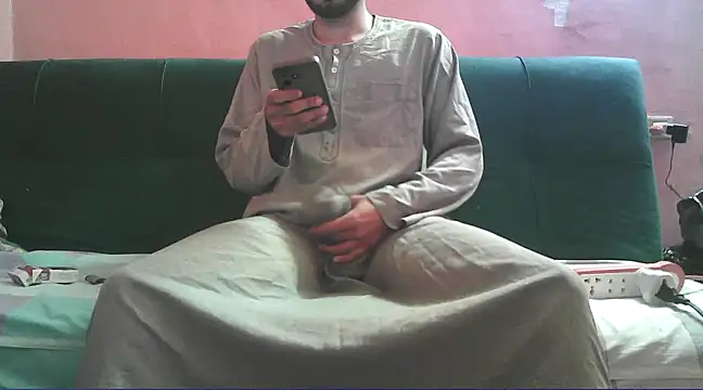 Snapshot of foxsanSs chatting on 02/26/25, 09:32 foxsanSs online show from 02/26/25, 09:32