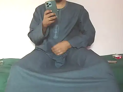 Snapshot of foxsanSs chatting on 09/27/25, 05:34 foxsanSs online show from 09/27/25, 05:34