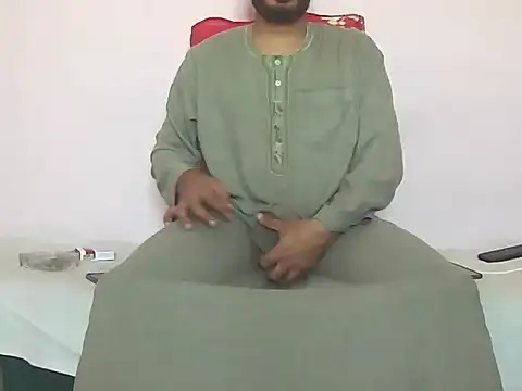 Snapshot of foxsanSs chatting on 10/12/25, 11:31 foxsanSs online show from 10/12/25, 11:31