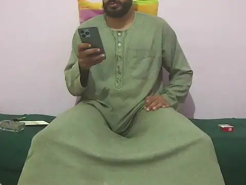 Snapshot of foxsanSs chatting on 11/07/25, 01:38 foxsanSs online show from 11/07/25, 01:38