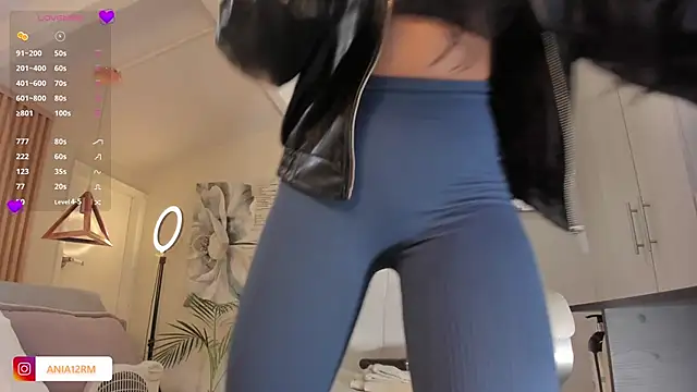 catalinasaiz online show from 11/14/25, 02:05