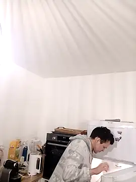 Snapshot of antoinepassion chatting on 02/02/25, 07:25 antoinepassion online show from 02/02/25, 07:25