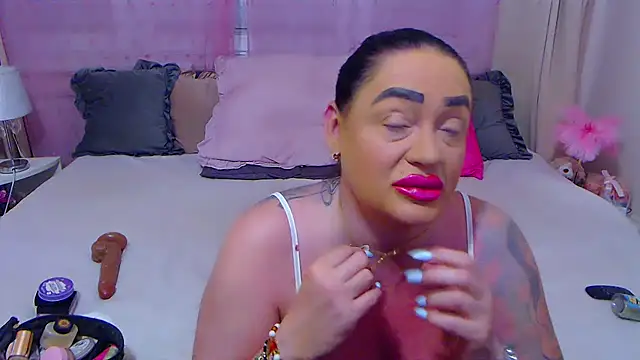 BustyVicky online show from 10/02/25, 09:00