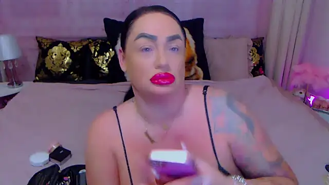 BustyVicky online show from 11/26/25, 09:27