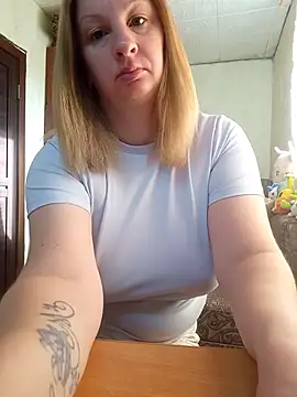 BustyBlond online show from 07/06/26, 03:58