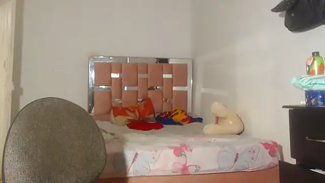 Kristal Cox1 online show from 10/17/25, 09:45