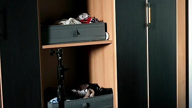 Special    online show from 12/15/24, 01:32