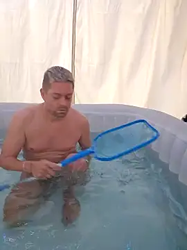 Trucker Hunter online show from 02/14/25, 02:02