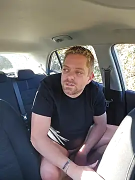 Trucker Hunter online show from 02/19/25, 01:28