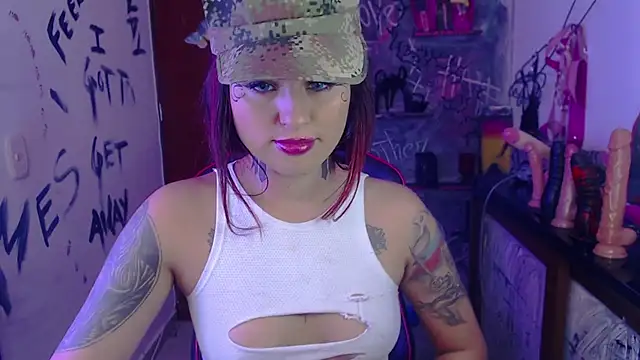 Snapshot of demon_ssofy chatting on 12/19/24, 07:07 demon ssofy online show from 12/19/24, 07:07