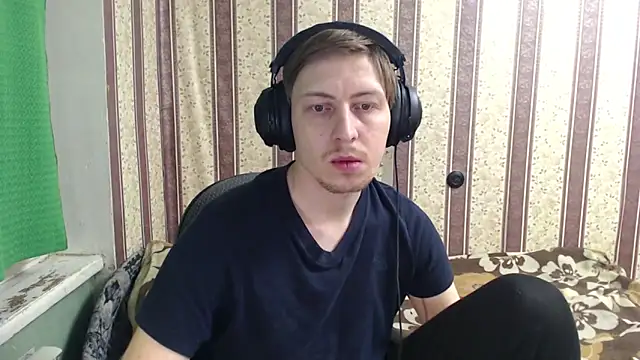 darienlarge online show from 11/02/25, 03:31