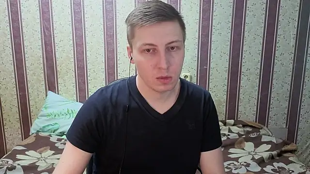 darienlarge online show from 02/08/26, 03:10