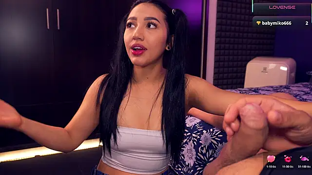 bull vixen2001 online show from 11/14/25, 12:37