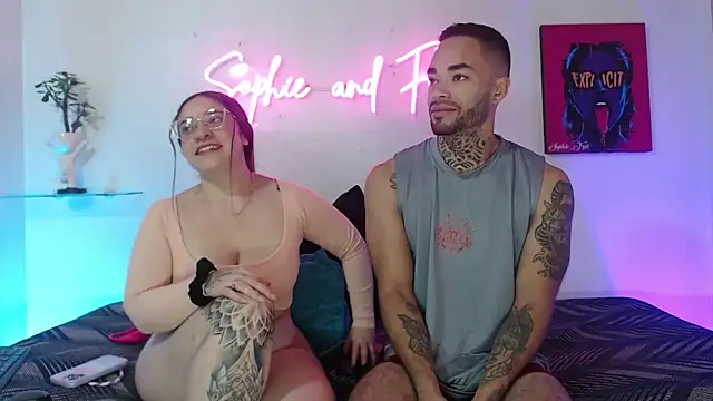 SophieFoxx17 online show from 02/05/26, 01:16