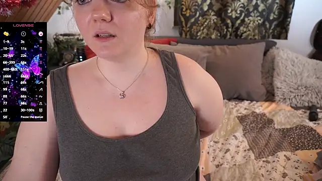 Snapshot of TessaWinter chatting on 01/06/25, 06:10 TessaWinter online show from 01/06/25, 06:10