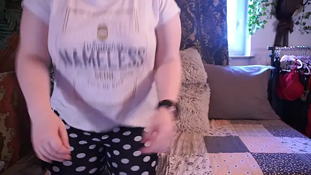 Snapshot of TessaWinter chatting on 01/28/25, 09:19 TessaWinter online show from 01/28/25, 09:19