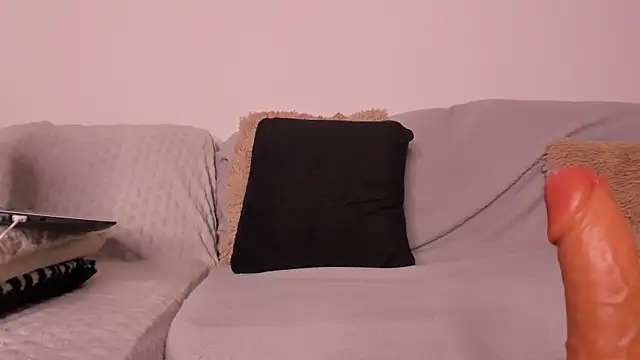 LexxiLow online show from 12/10/24, 05:00