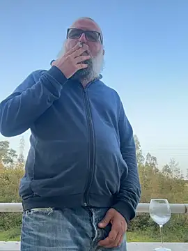 Snapshot of Noitelivre chatting on 04/09/26, 06:35 Noitelivre online show from 04/09/26, 06:35