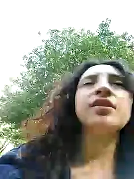 Snapshot of _Laary chatting on 12/14/24, 07:46 Laary online show from 12/14/24, 07:46