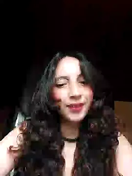 Snapshot of _Laary chatting on 12/24/24, 09:22 Laary online show from 12/24/24, 09:22