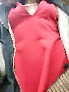 Snapshot of _Laary chatting on 12/25/24, 08:07 Laary online show from 12/25/24, 08:07