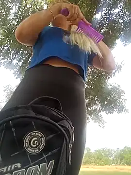 Snapshot of Nicolle_Milf chatting on 03/03/25, 08:54 Nicolle Milf online show from 03/03/25, 08:54