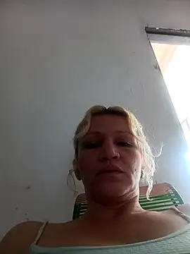 Snapshot of Nicolle_Milf chatting on 03/08/25, 07:53 Nicolle Milf online show from 03/08/25, 07:53