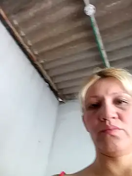 Snapshot of Nicolle_Milf chatting on 03/11/25, 06:41 Nicolle Milf online show from 03/11/25, 06:41