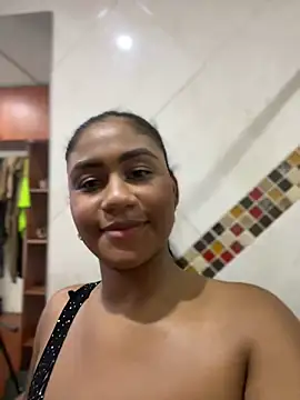 SSCARLETH  online show from 03/06/25, 07:21