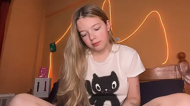 -veranito- online show from 09/28/25, 03:12