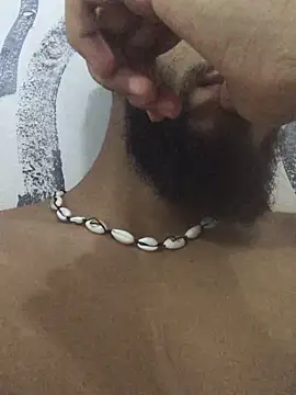 Snapshot of Alessandro__Rossi chatting on 02/21/25, 12:05 Alessandro Rossi online show from 02/21/25, 12:05