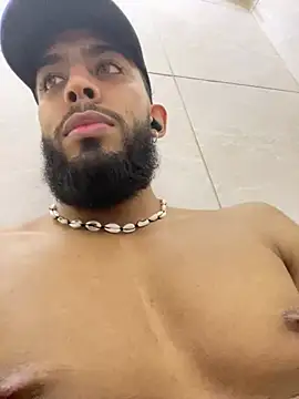 Snapshot of Alessandro__Rossi chatting on 03/16/25, 04:41 Alessandro Rossi online show from 03/16/25, 04:41