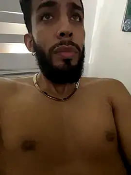 Snapshot of Alessandro__Rossi chatting on 09/24/25, 03:10 Alessandro Rossi online show from 09/24/25, 03:10