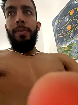 Snapshot of Alessandro__Rossi chatting on 10/04/25, 05:11 Alessandro Rossi online show from 10/04/25, 05:11