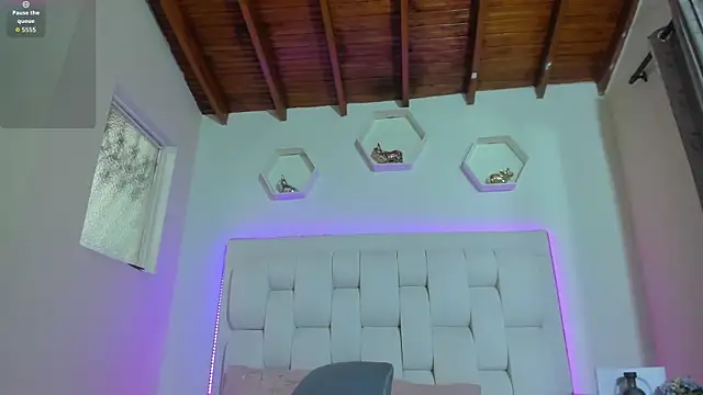 shanakendall online show from 12/20/25, 02:24