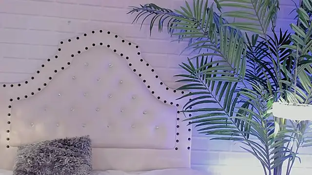  Eurekaa  online show from 02/21/25, 09:00