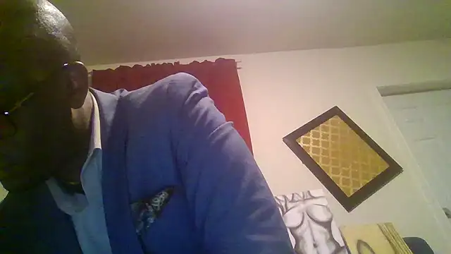 Snapshot of KingB8r chatting on 10/19/25, 11:05 KingB8r online show from 10/19/25, 11:05