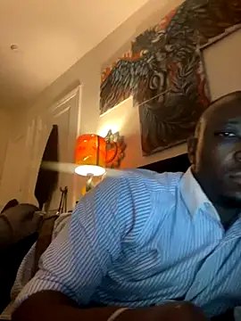 Snapshot of KingB8r chatting on 10/22/25, 03:18 KingB8r online show from 10/22/25, 03:18