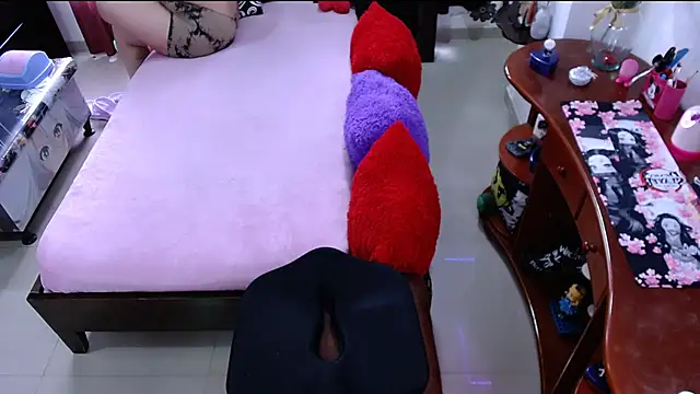 lufek23 online show from 01/26/25, 01:36