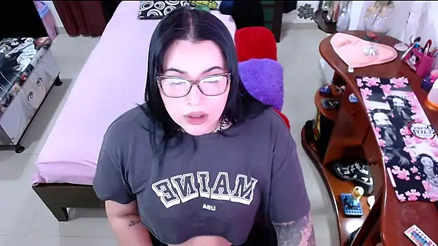 lufek23 online show from 03/07/25, 11:38