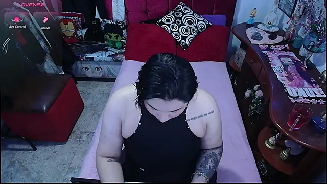 lufek23 online show from 11/11/25, 03:01