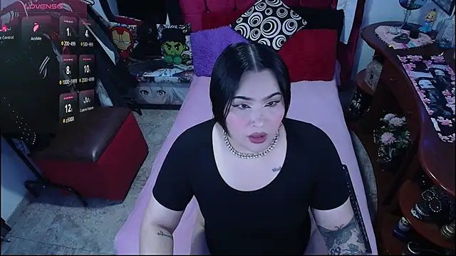 lufek23 online show from 11/13/25, 09:36