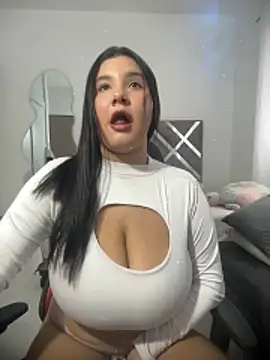 ValleryParker online show from 04/30/26, 08:57