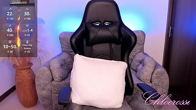 chloerossi online show from 02/13/25, 10:43