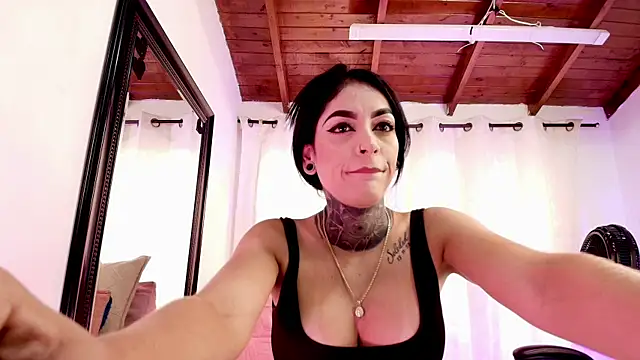 danna berlin  online show from 03/13/25, 07:17